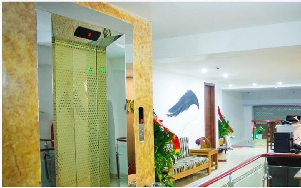 Cozi Hotel Hai Phong Exterior foto